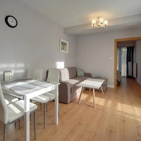 Everysky - Wilcza 3f_p Apartment